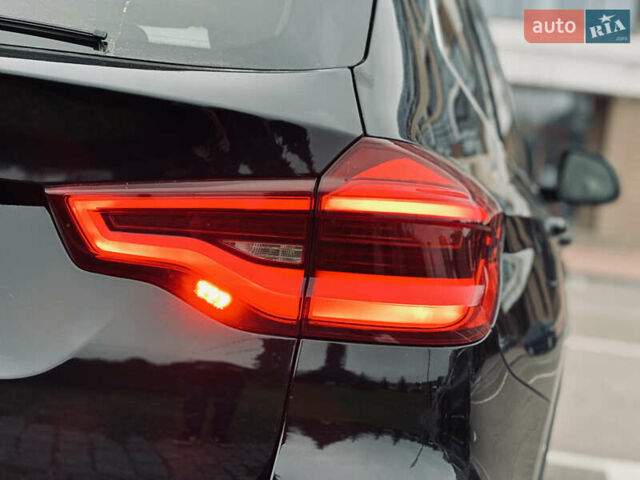 Черный БМВ Х3, объемом двигателя 1.6 л и пробегом 109 тыс. км за 28000 $, фото 15 на Automoto.ua