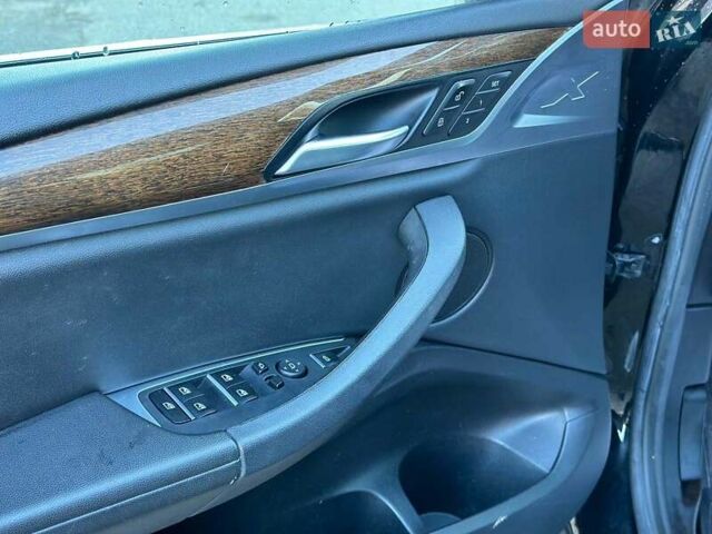 Черный БМВ Х3, объемом двигателя 2 л и пробегом 142 тыс. км за 22990 $, фото 16 на Automoto.ua