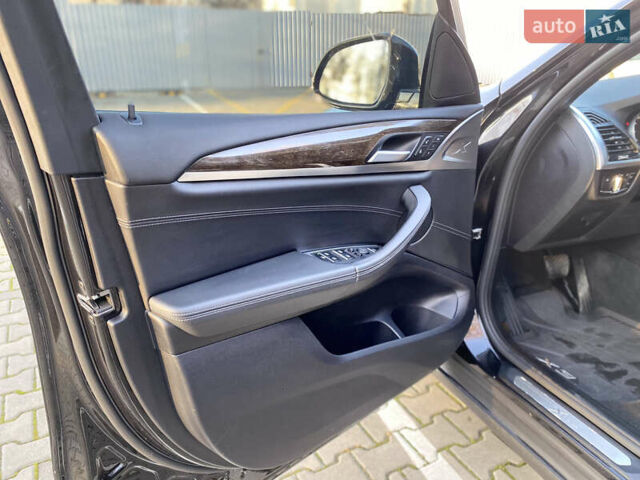 Черный БМВ Х3, объемом двигателя 2 л и пробегом 105 тыс. км за 29500 $, фото 16 на Automoto.ua