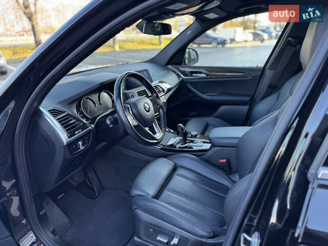 Чорний БМВ Х3, об'ємом двигуна 2 л та пробігом 147 тис. км за 26999 $, фото 9 на Automoto.ua