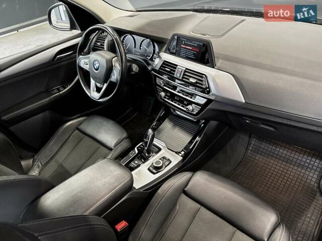 Чорний БМВ Х3, об'ємом двигуна 2 л та пробігом 66 тис. км за 34500 $, фото 38 на Automoto.ua