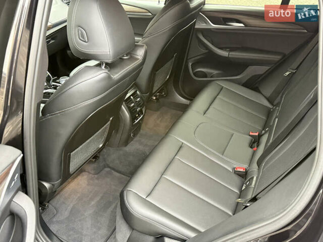 Черный БМВ Х3, объемом двигателя 2 л и пробегом 154 тыс. км за 33600 $, фото 34 на Automoto.ua