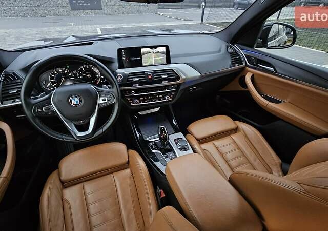 Черный БМВ Х3, объемом двигателя 2 л и пробегом 220 тыс. км за 23499 $, фото 2 на Automoto.ua