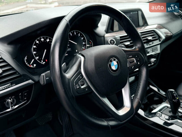 Черный БМВ Х3, объемом двигателя 2 л и пробегом 73 тыс. км за 25500 $, фото 13 на Automoto.ua
