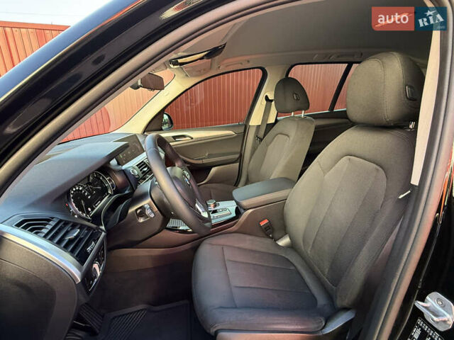 Черный БМВ Х3, объемом двигателя 2 л и пробегом 186 тыс. км за 32999 $, фото 65 на Automoto.ua