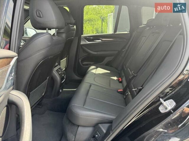 Черный БМВ Х3, объемом двигателя 2 л и пробегом 138 тыс. км за 17300 $, фото 49 на Automoto.ua