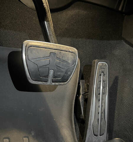 Черный БМВ Х3, объемом двигателя 2 л и пробегом 135 тыс. км за 25500 $, фото 37 на Automoto.ua