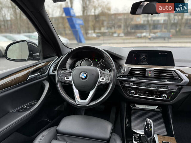 Черный БМВ Х3, объемом двигателя 2 л и пробегом 147 тыс. км за 27399 $, фото 14 на Automoto.ua