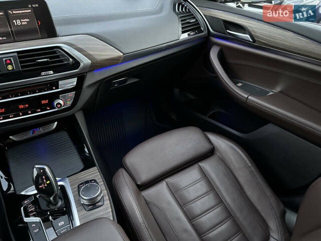 Чорний БМВ Х3, об'ємом двигуна 3 л та пробігом 155 тис. км за 38999 $, фото 37 на Automoto.ua