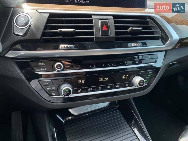 Черный БМВ Х3, объемом двигателя 2 л и пробегом 283 тыс. км за 21900 $, фото 16 на Automoto.ua