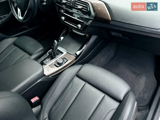 Черный БМВ Х3, объемом двигателя 2 л и пробегом 73 тыс. км за 25500 $, фото 36 на Automoto.ua