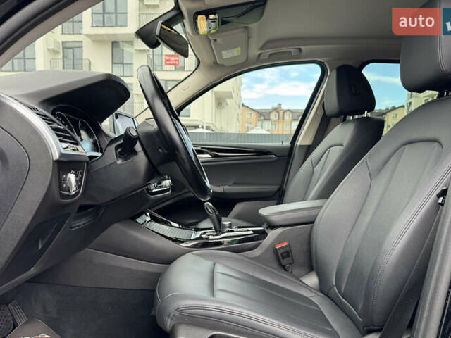 Чорний БМВ Х3, об'ємом двигуна 2 л та пробігом 117 тис. км за 26500 $, фото 27 на Automoto.ua