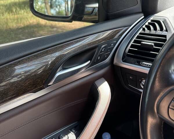 Черный БМВ Х3, объемом двигателя 2 л и пробегом 182 тыс. км за 28000 $, фото 6 на Automoto.ua