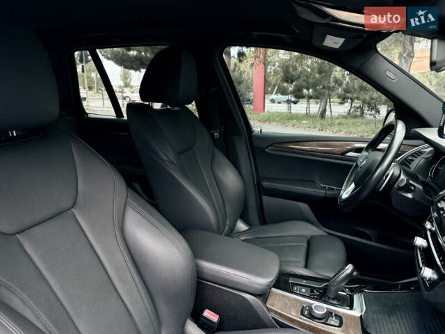 Черный БМВ Х3, объемом двигателя 2 л и пробегом 73 тыс. км за 25500 $, фото 35 на Automoto.ua