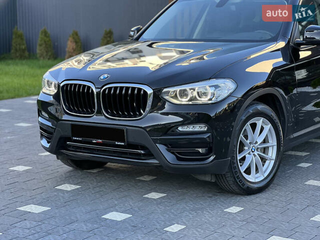 Черный БМВ Х3, объемом двигателя 2 л и пробегом 115 тыс. км за 26500 $, фото 3 на Automoto.ua