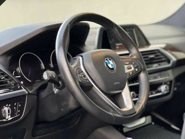 Чорний БМВ Х3, об'ємом двигуна 2 л та пробігом 131 тис. км за 21400 $, фото 9 на Automoto.ua