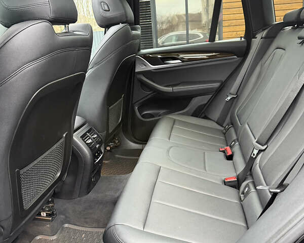 Черный БМВ Х3, объемом двигателя 2 л и пробегом 147 тыс. км за 27399 $, фото 27 на Automoto.ua