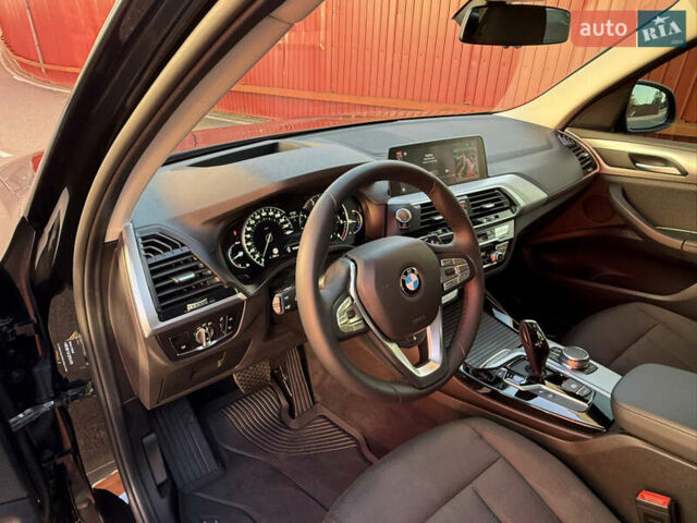 Черный БМВ Х3, объемом двигателя 2 л и пробегом 186 тыс. км за 32999 $, фото 56 на Automoto.ua