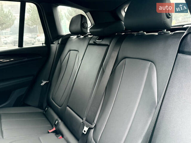 Черный БМВ Х3, объемом двигателя 2 л и пробегом 73 тыс. км за 25500 $, фото 40 на Automoto.ua