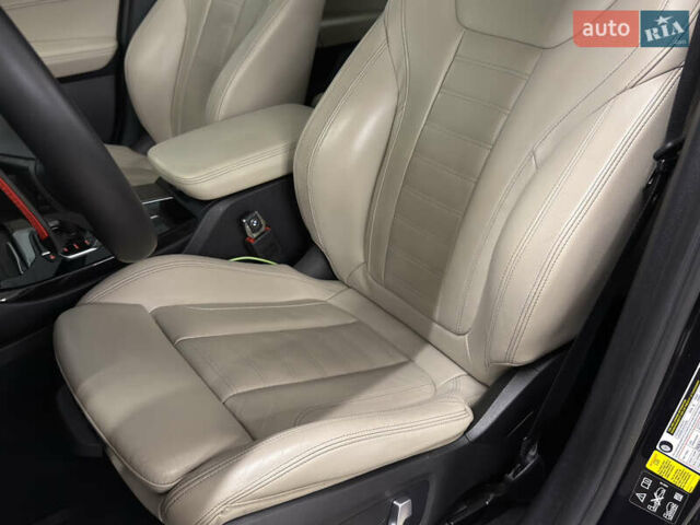 Черный БМВ Х3, объемом двигателя 3 л и пробегом 118 тыс. км за 35499 $, фото 16 на Automoto.ua