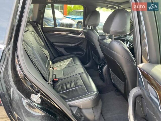Черный БМВ Х3, объемом двигателя 2 л и пробегом 283 тыс. км за 21900 $, фото 24 на Automoto.ua