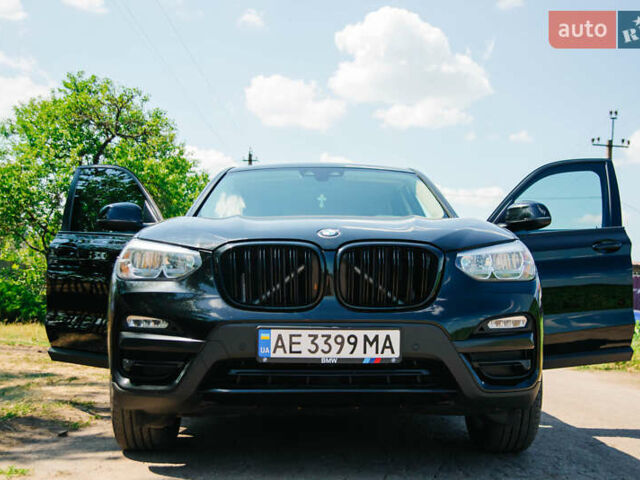 Черный БМВ Х3, объемом двигателя 2 л и пробегом 223 тыс. км за 29000 $, фото 2 на Automoto.ua