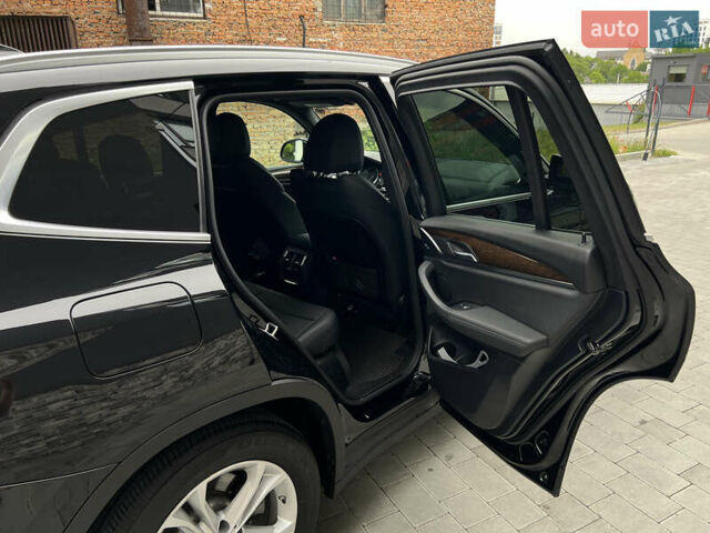 Чорний БМВ Х3, об'ємом двигуна 2 л та пробігом 59 тис. км за 29200 $, фото 18 на Automoto.ua