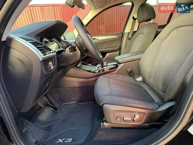 Черный БМВ Х3, объемом двигателя 2 л и пробегом 186 тыс. км за 32999 $, фото 47 на Automoto.ua