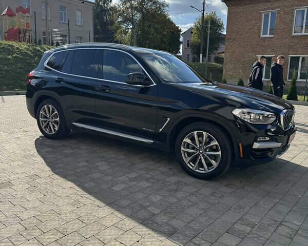 Чорний БМВ Х3, об'ємом двигуна 2 л та пробігом 190 тис. км за 26300 $, фото 6 на Automoto.ua