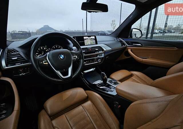 Черный БМВ Х3, объемом двигателя 2 л и пробегом 220 тыс. км за 23499 $, фото 50 на Automoto.ua