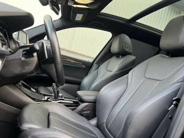 Чорний БМВ Х3, об'ємом двигуна 2 л та пробігом 131 тис. км за 21400 $, фото 6 на Automoto.ua