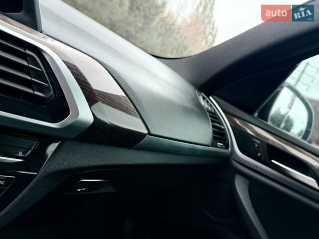 Черный БМВ Х3, объемом двигателя 2 л и пробегом 73 тыс. км за 25500 $, фото 26 на Automoto.ua