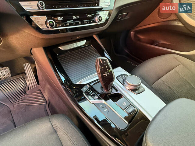 Черный БМВ Х3, объемом двигателя 2 л и пробегом 186 тыс. км за 32999 $, фото 49 на Automoto.ua