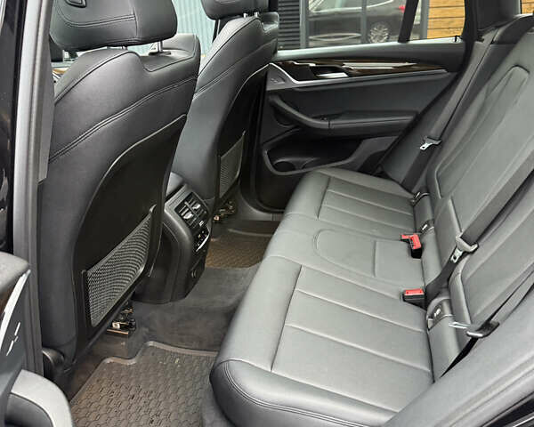 Черный БМВ Х3, объемом двигателя 2 л и пробегом 147 тыс. км за 27399 $, фото 30 на Automoto.ua