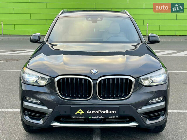 Черный БМВ Х3, объемом двигателя 2 л и пробегом 42 тыс. км за 23999 $, фото 6 на Automoto.ua