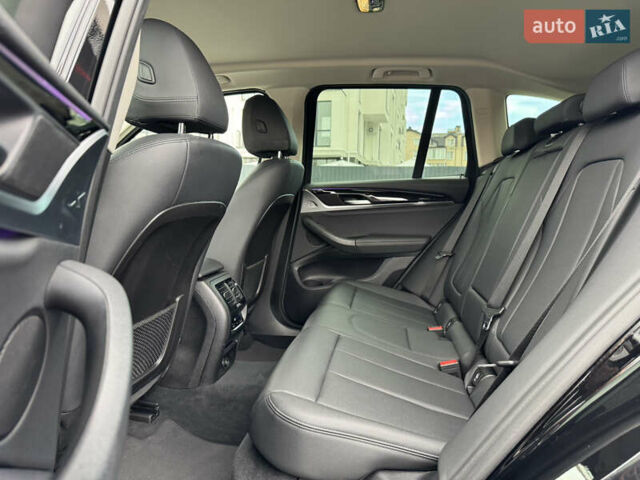 Чорний БМВ Х3, об'ємом двигуна 2 л та пробігом 117 тис. км за 26500 $, фото 33 на Automoto.ua