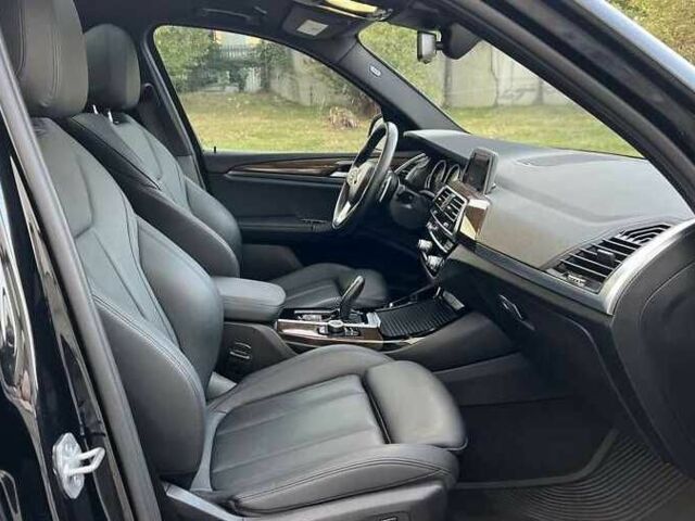 Чорний БМВ Х3, об'ємом двигуна 2 л та пробігом 131 тис. км за 21400 $, фото 12 на Automoto.ua