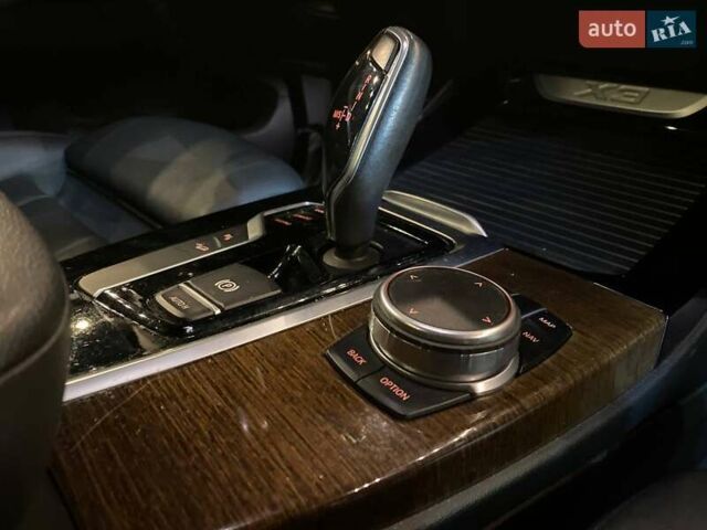 Чорний БМВ Х3, об'ємом двигуна 2 л та пробігом 78 тис. км за 32000 $, фото 33 на Automoto.ua
