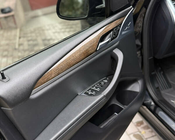 Черный БМВ Х3, объемом двигателя 2 л и пробегом 87 тыс. км за 31500 $, фото 26 на Automoto.ua