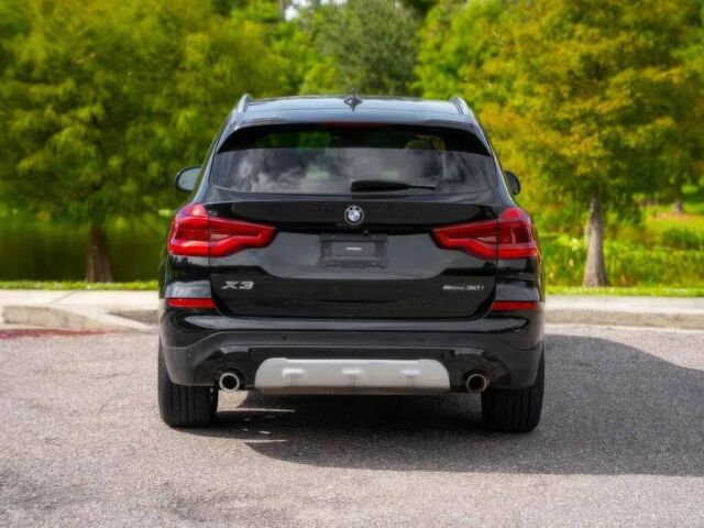 Чорний БМВ Х3, об'ємом двигуна 2 л та пробігом 30 тис. км за 11000 $, фото 6 на Automoto.ua