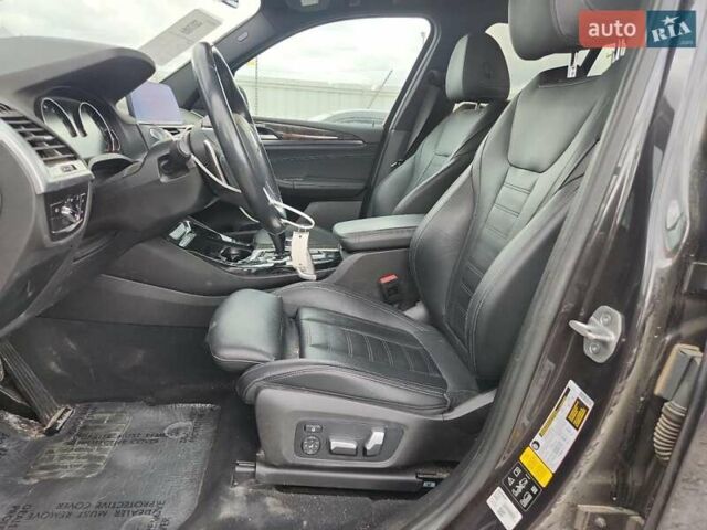 Чорний БМВ Х3, об'ємом двигуна 2 л та пробігом 47 тис. км за 8900 $, фото 6 на Automoto.ua