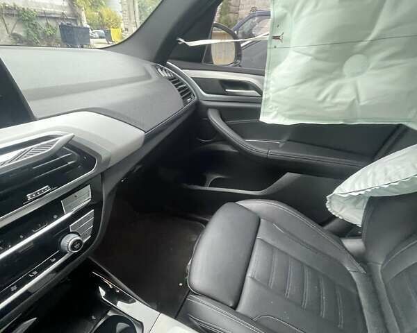 БМВ Х3 2019 в Кропивницком (Кировограде) на Automoto.ua Черный БМВ Х3, объемом двигателя 2.99 л и пробегом 257 тыс. км за 15000 $, фото 13 на Automoto.ua