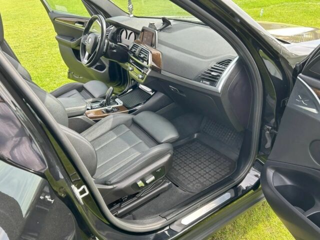 Чорний БМВ Х3, об'ємом двигуна 2 л та пробігом 73 тис. км за 16300 $, фото 15 на Automoto.ua