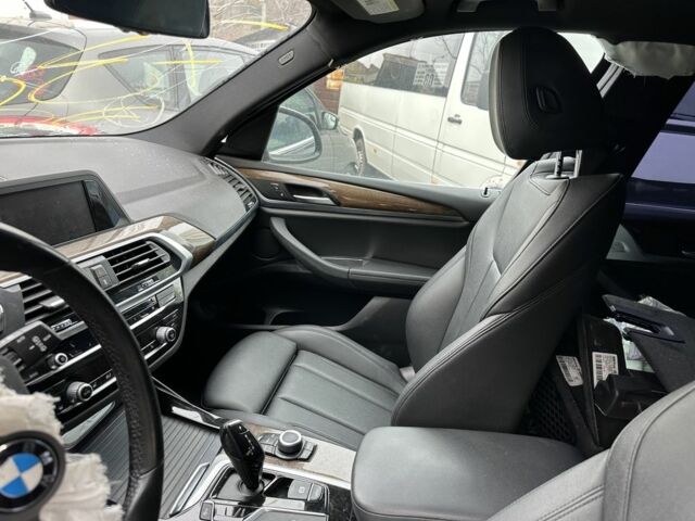 Черный БМВ Х3, объемом двигателя 2 л и пробегом 113 тыс. км за 15000 $, фото 7 на Automoto.ua