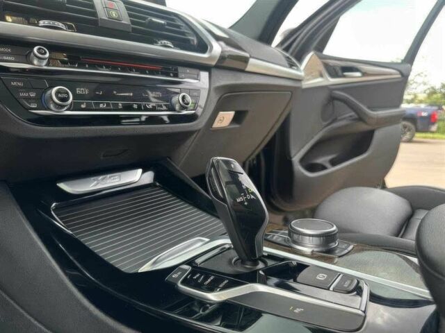 Чорний БМВ Х3, об'ємом двигуна 2 л та пробігом 39 тис. км за 11000 $, фото 11 на Automoto.ua