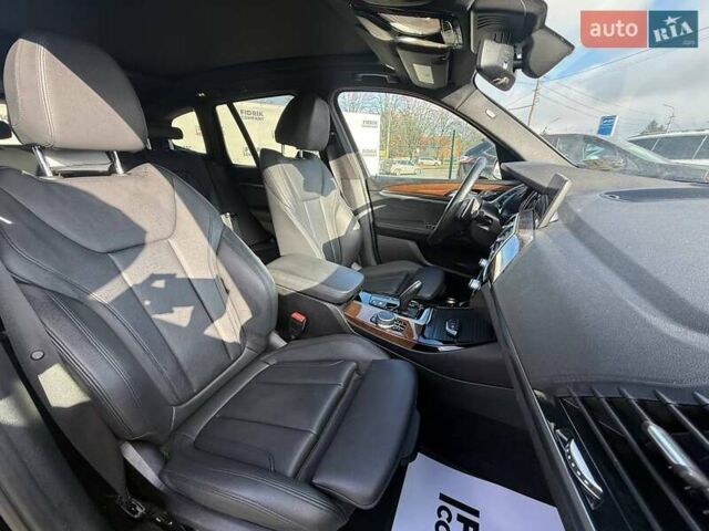 Чорний БМВ Х3, об'ємом двигуна 2 л та пробігом 261 тис. км за 17600 $, фото 11 на Automoto.ua