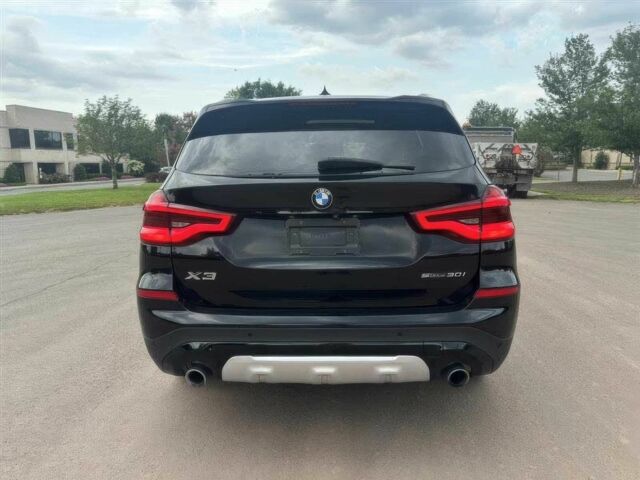 Чорний БМВ Х3, об'ємом двигуна 2 л та пробігом 39 тис. км за 11000 $, фото 5 на Automoto.ua