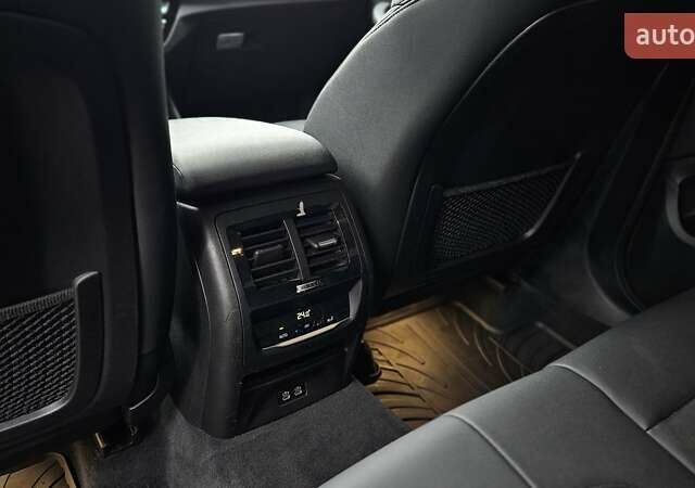 Чорний БМВ Х3, об'ємом двигуна 2 л та пробігом 187 тис. км за 25499 $, фото 68 на Automoto.ua