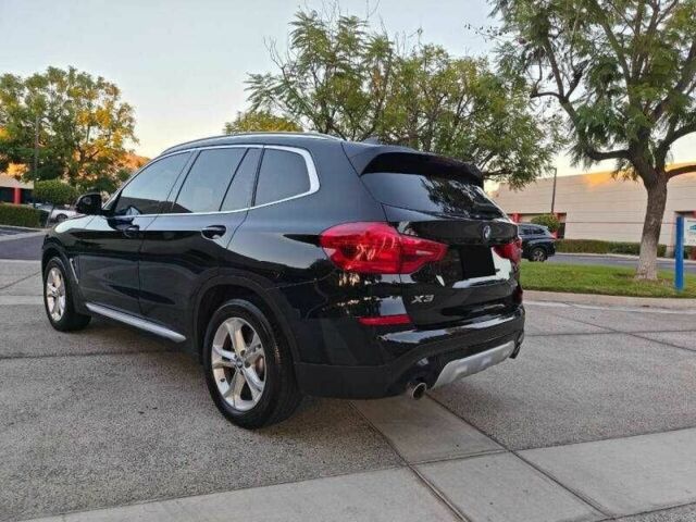 Черный БМВ Х3, объемом двигателя 2 л и пробегом 45 тыс. км за 7800 $, фото 1 на Automoto.ua