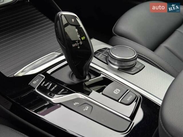 Черный БМВ Х3, объемом двигателя 2 л и пробегом 112 тыс. км за 29500 $, фото 16 на Automoto.ua